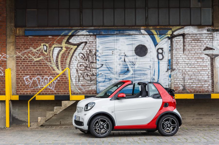  Smart ForTwo Passion Cabrio Urban Style 2016 года  (фото 19 из 25)